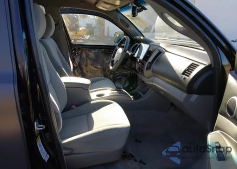 2011 Toyota Tacoma Prerunner V6 z USA, uszkodzony, nr VIN 3TMJU4GN0BM125517